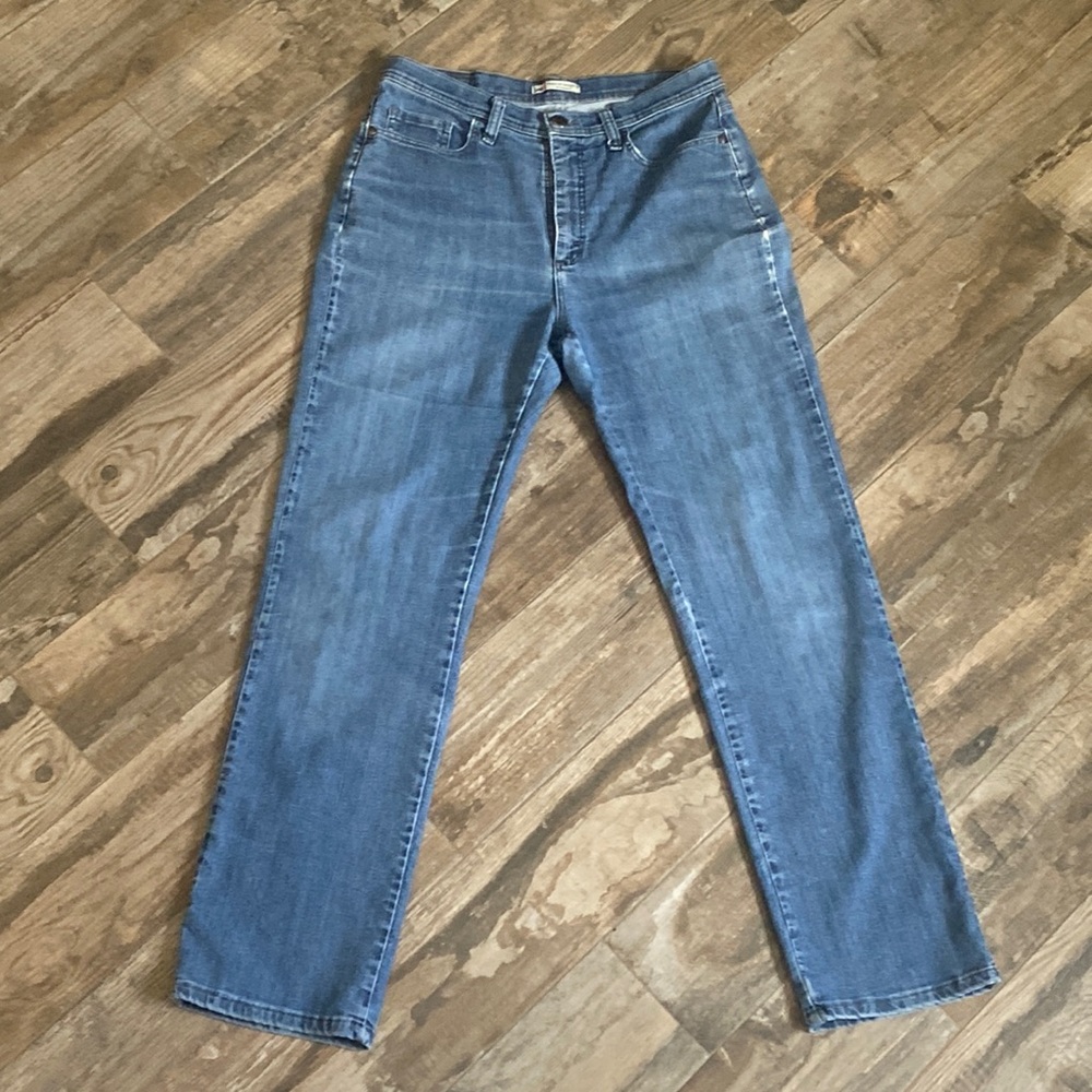 Lee Classic Fit Straight Leg Woman’s Jeans